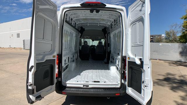 Photo of 2023 White Ford Transit-350