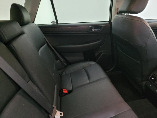 Photo of 2017 Carbide Gray Metallic Subaru Outback