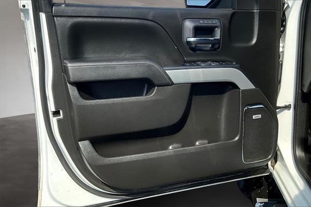 Photo of 2018 Summit White Chevrolet Silverado 1500