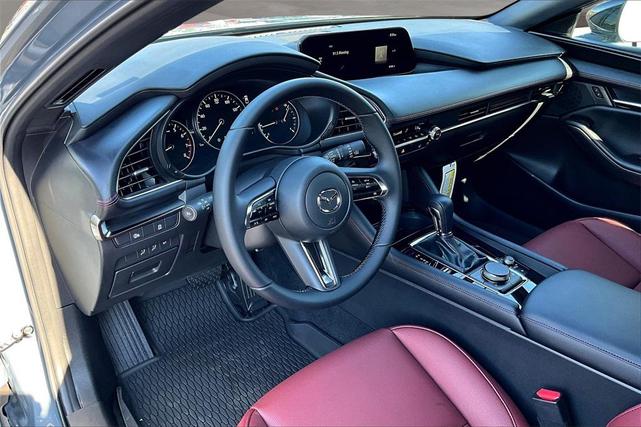 Photo of 2026 Polymetal Gray Metallic Mazda Mazda3