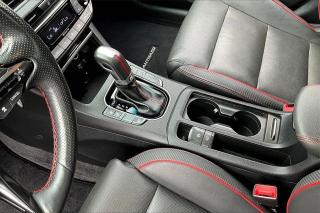Photo of 2020 Black Noir Pearl Hyundai Elantra GT