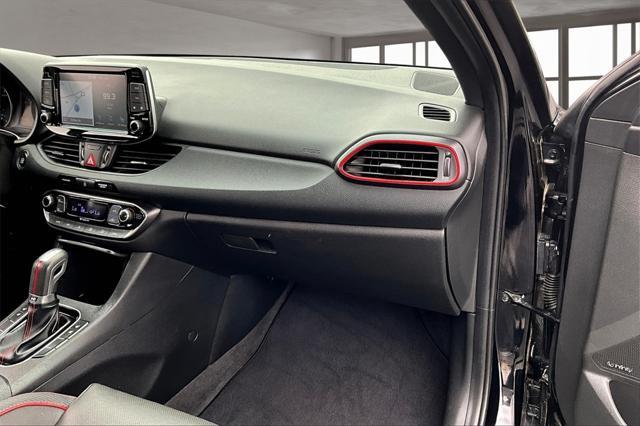 Photo of 2020 Black Noir Pearl Hyundai Elantra GT