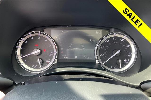 Photo of 2022 Midnight Black Metallic Toyota Highlander