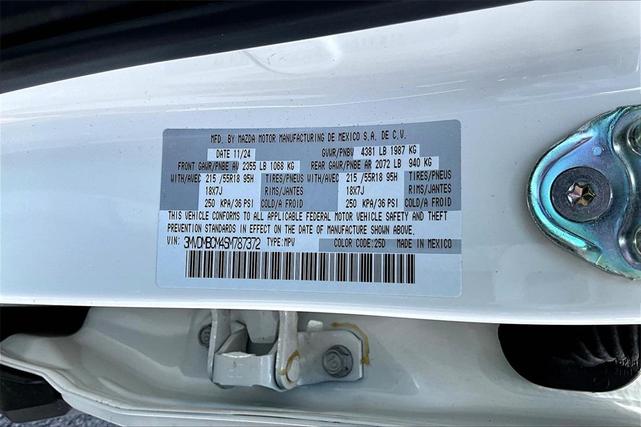 Photo of 2025 Snowflake White Pearl Mica Mazda CX-30