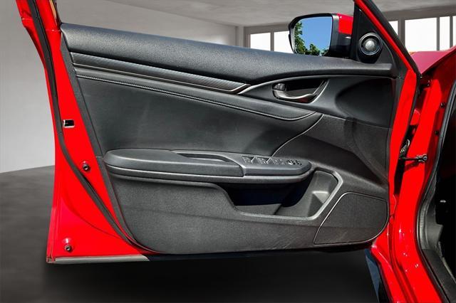 Photo of 2018 Rallye Red Honda Civic