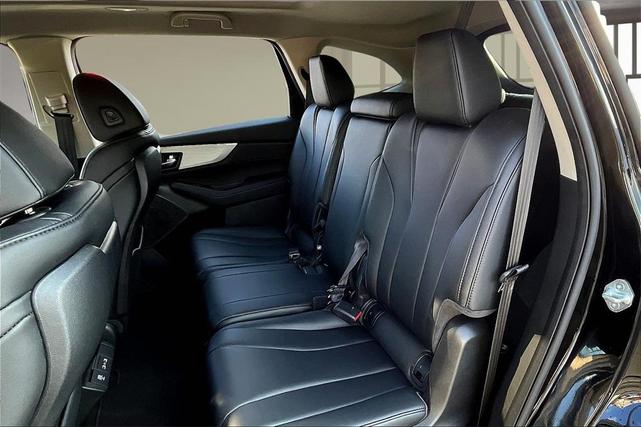 Photo of 2023 Majestic Black Pearl Acura MDX