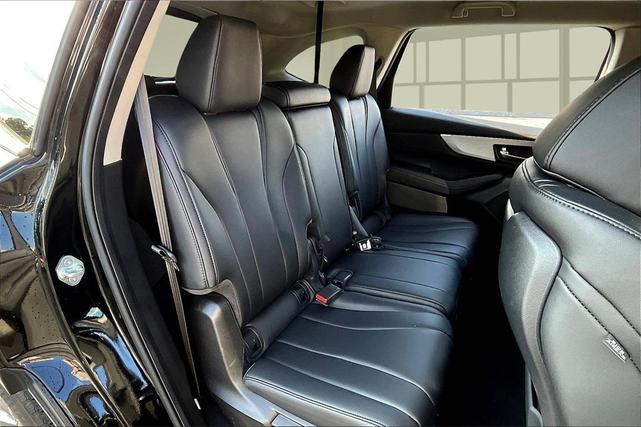 Photo of 2023 Majestic Black Pearl Acura MDX