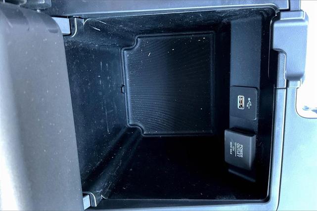 Photo of 2023 Majestic Black Pearl Acura MDX