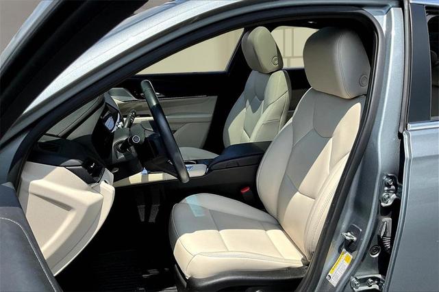 Photo of 2023 Argent Silver Metallic Cadillac CT4