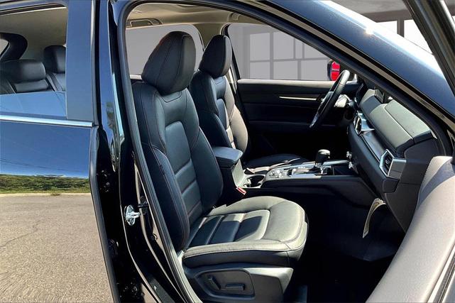 Photo of 2025 Jet Black Mica Mazda CX-5