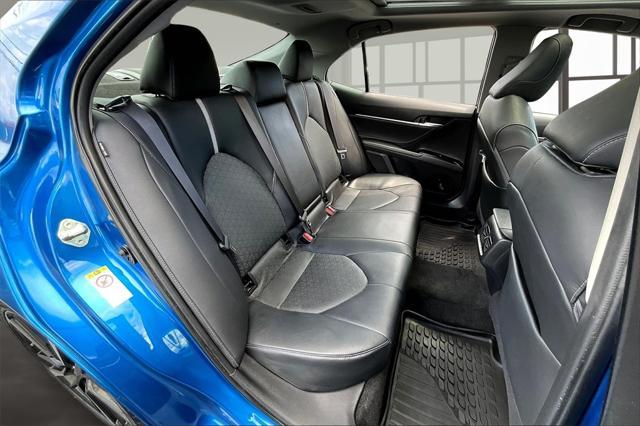 Photo of 2018 Blue Toyota Camry