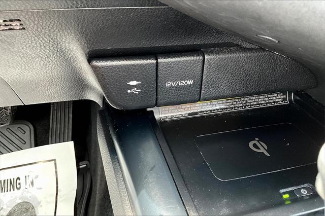 Photo of 2018 Blue Toyota Camry