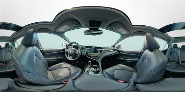 Photo of 2018 Blue Toyota Camry