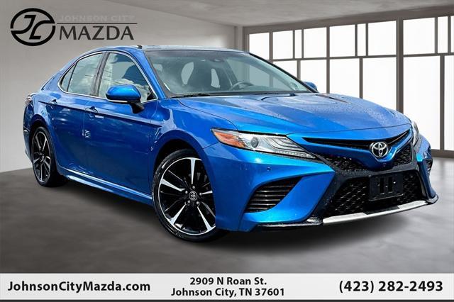Photo of 2018 Blue Toyota Camry