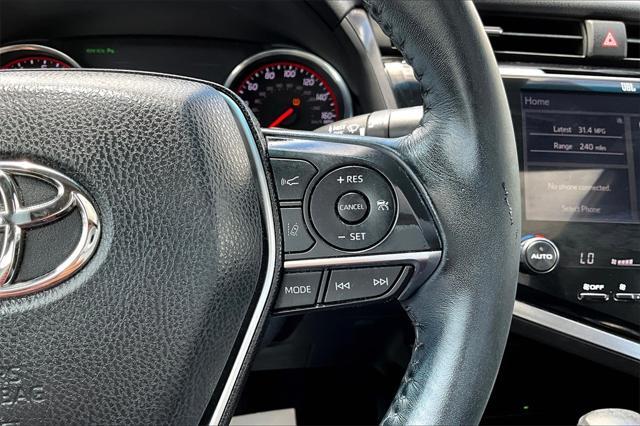 Photo of 2018 Blue Toyota Camry