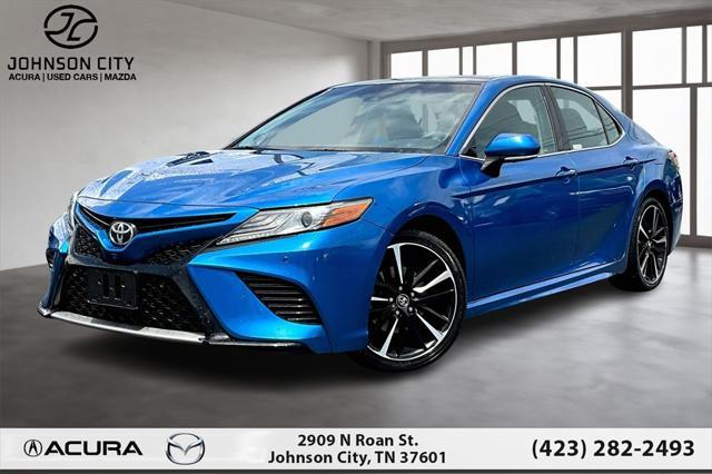 Photo of 2018 Blue Toyota Camry