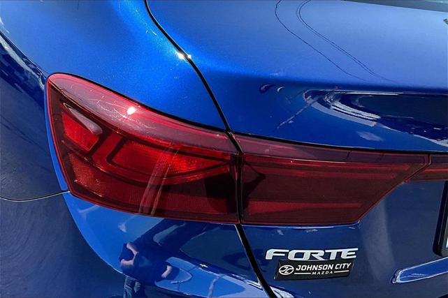 Photo of 2022 Deep Sea Blue Kia Forte