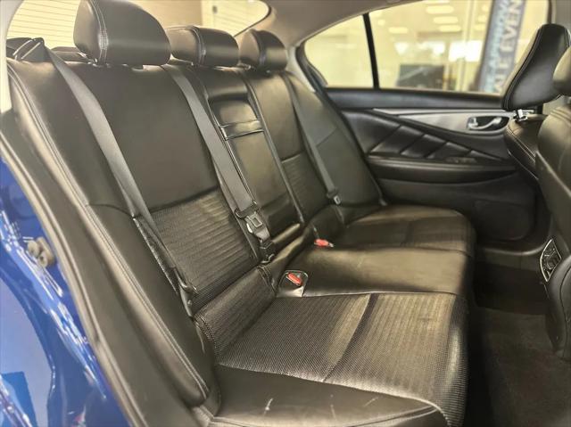 Photo of 2018 Blue INFINITI Q50