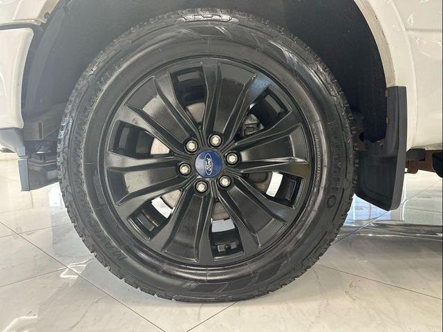Photo of 2019 Oxford White Ford F-150
