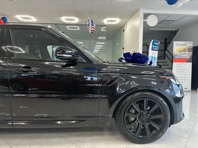 Photo of 2020 Black Land Rover Range Rover Sport
