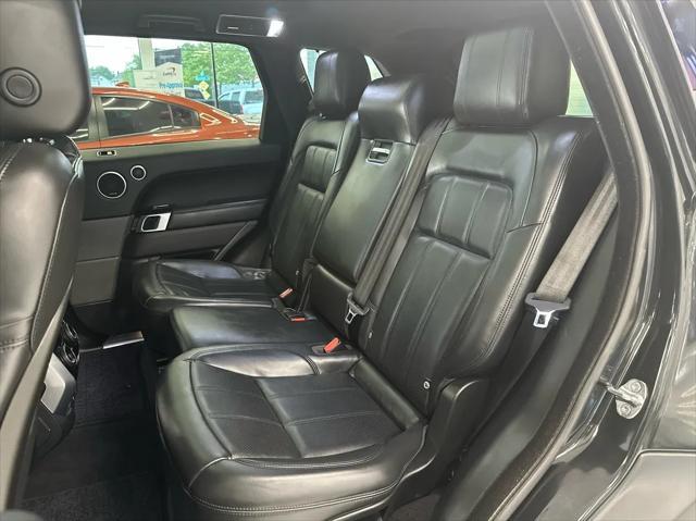 Photo of 2020 Black Land Rover Range Rover Sport