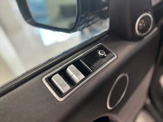 Photo of 2020 Black Land Rover Range Rover Sport