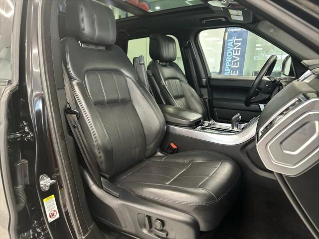 Photo of 2020 Black Land Rover Range Rover Sport