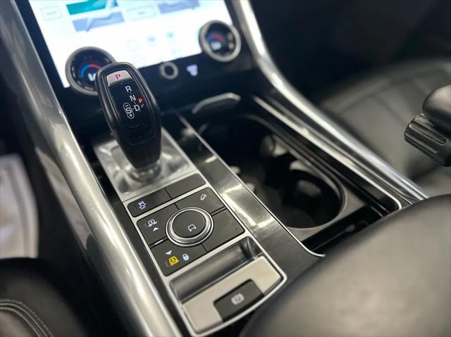 Photo of 2020 Black Land Rover Range Rover Sport
