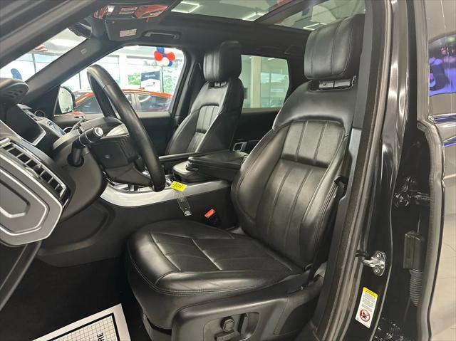 Photo of 2020 Black Land Rover Range Rover Sport