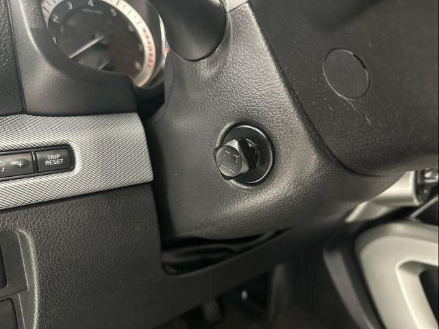Photo of 2019 Pearl White Nissan Titan