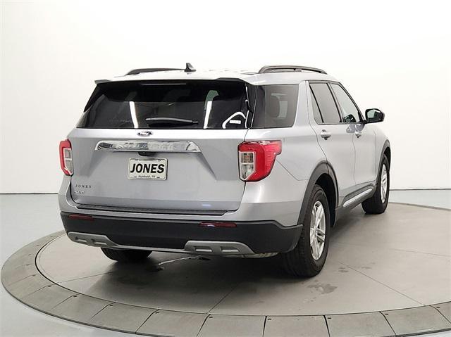 Photo of 2024 Silver Metallic Ford Explorer