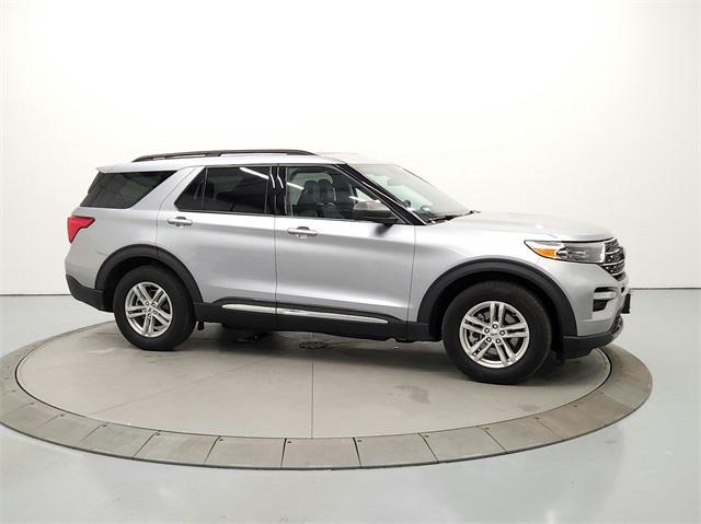 Photo of 2024 Silver Metallic Ford Explorer