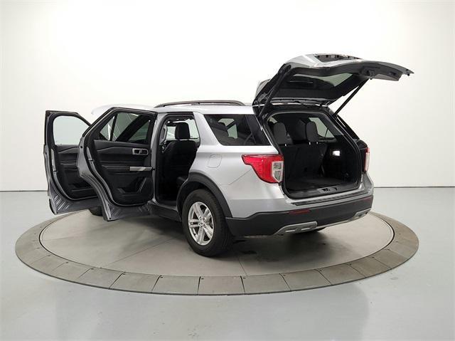 Photo of 2024 Silver Metallic Ford Explorer