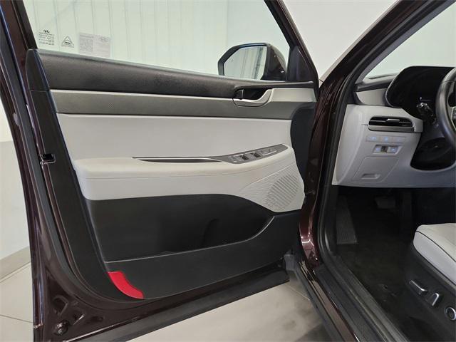 Photo of 2025 Burgundy Hyundai PALISADE
