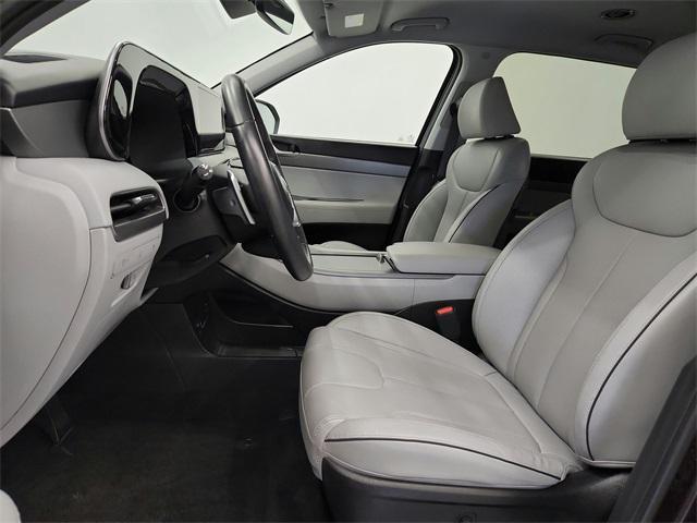 Photo of 2025 Burgundy Hyundai PALISADE