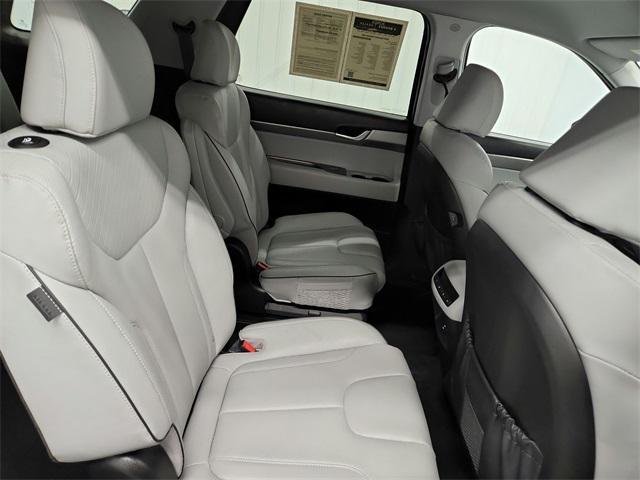 Photo of 2025 Burgundy Hyundai PALISADE