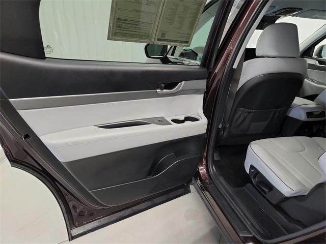 Photo of 2025 Burgundy Hyundai PALISADE