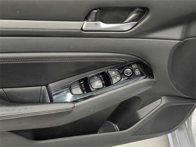 Photo of 2021 Brilliant Silver Metallic Nissan Altima