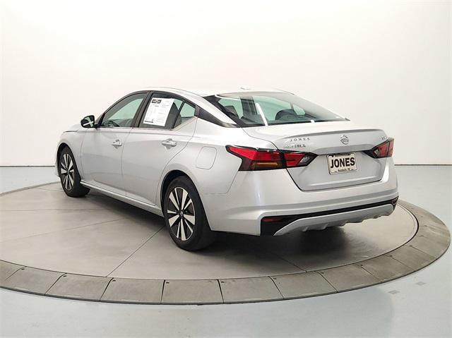 Photo of 2021 Brilliant Silver Metallic Nissan Altima