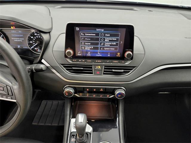 Photo of 2021 Brilliant Silver Metallic Nissan Altima