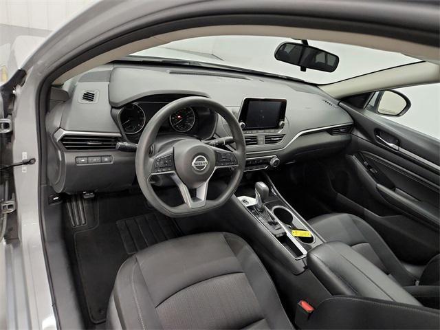 Photo of 2021 Brilliant Silver Metallic Nissan Altima