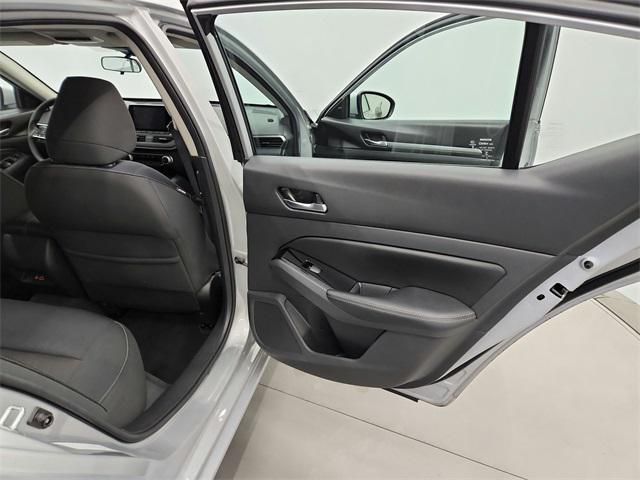 Photo of 2021 Brilliant Silver Metallic Nissan Altima