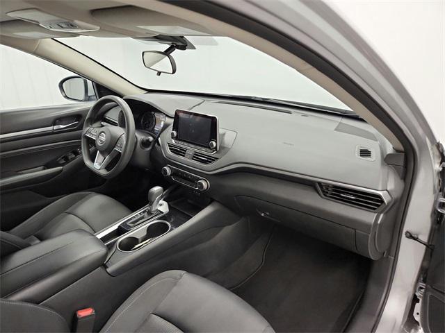 Photo of 2021 Brilliant Silver Metallic Nissan Altima