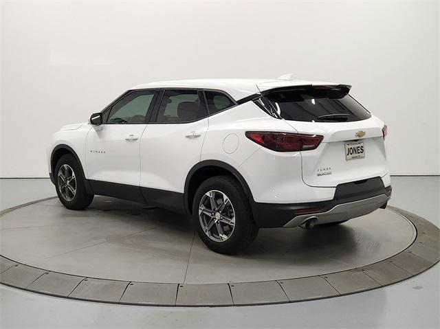 Photo of 2024 Summit White Chevrolet Blazer