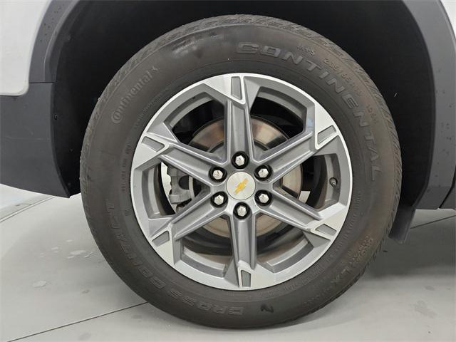 Photo of 2024 Summit White Chevrolet Blazer