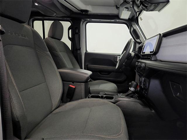 Photo of 2024 Silver Zynith Clearcoat Jeep Wrangler