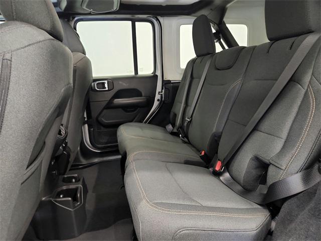 Photo of 2024 Silver Zynith Clearcoat Jeep Wrangler