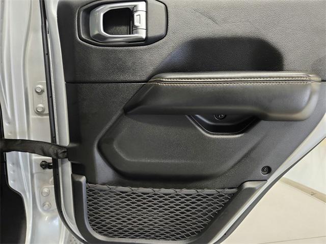 Photo of 2024 Silver Zynith Clearcoat Jeep Wrangler