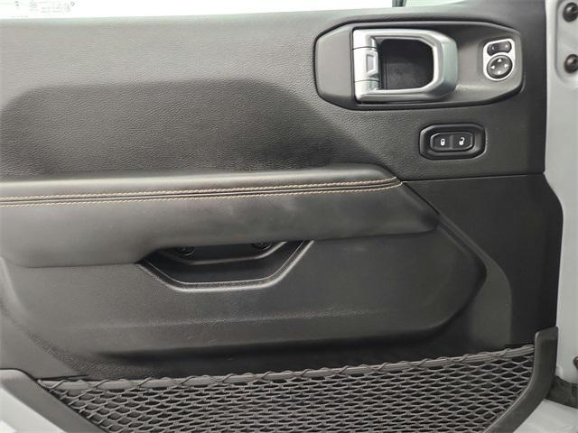Photo of 2024 Silver Zynith Clearcoat Jeep Wrangler