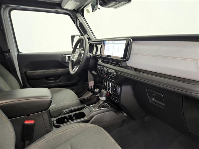 Photo of 2024 Silver Zynith Clearcoat Jeep Wrangler